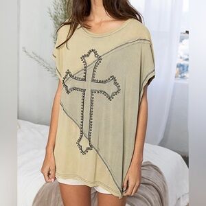 POL Embellished Faith Embroidered and Studded Two tone Sleeve Top Size Medium